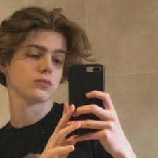 Julianna Espiritu's avatar